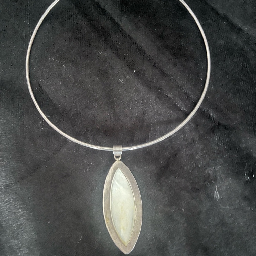 Mother of pearl sterling silver choker - Picture 4 of 4